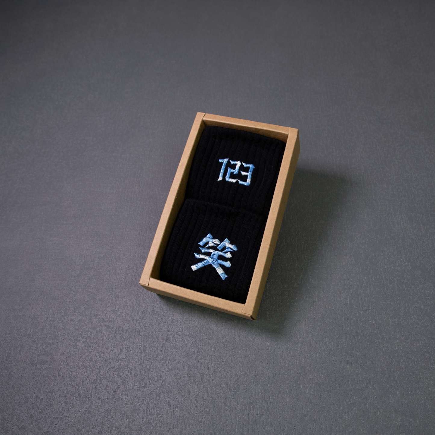 123笑|女中筒刺繡襪