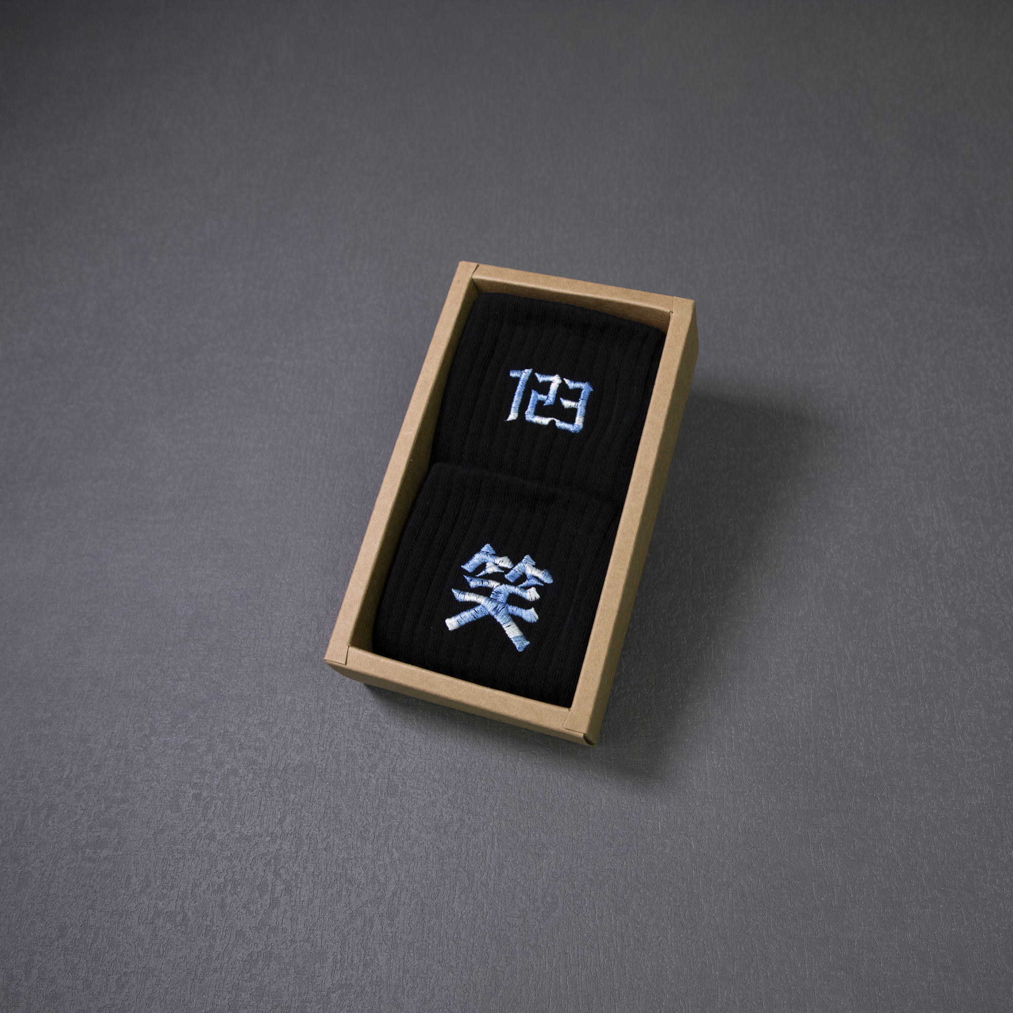 123笑｜女中筒刺繡襪