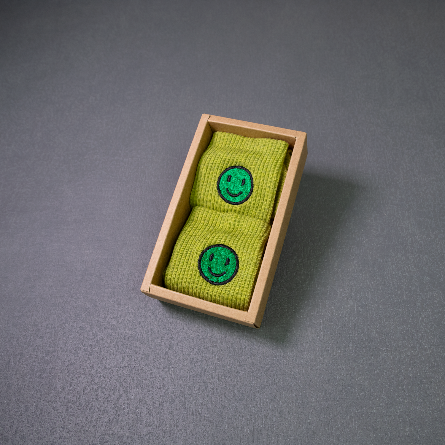 哈哈笑LOGO｜刺繡襪(多款)