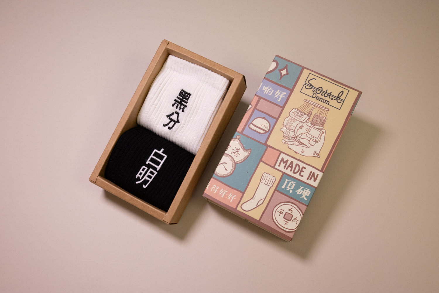 黑白分明｜刺繡襪