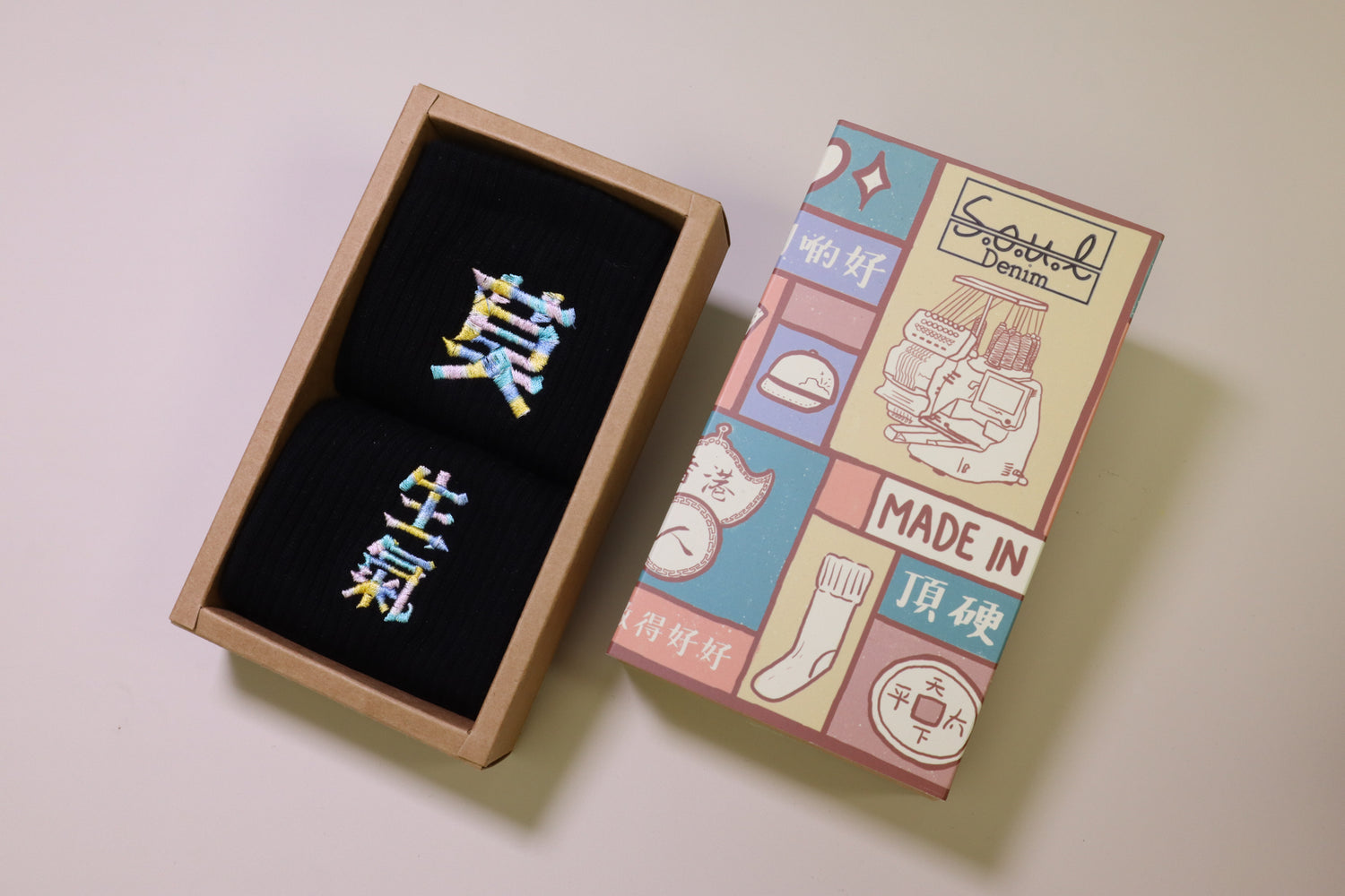 莫生氣｜刺繡襪(多款)